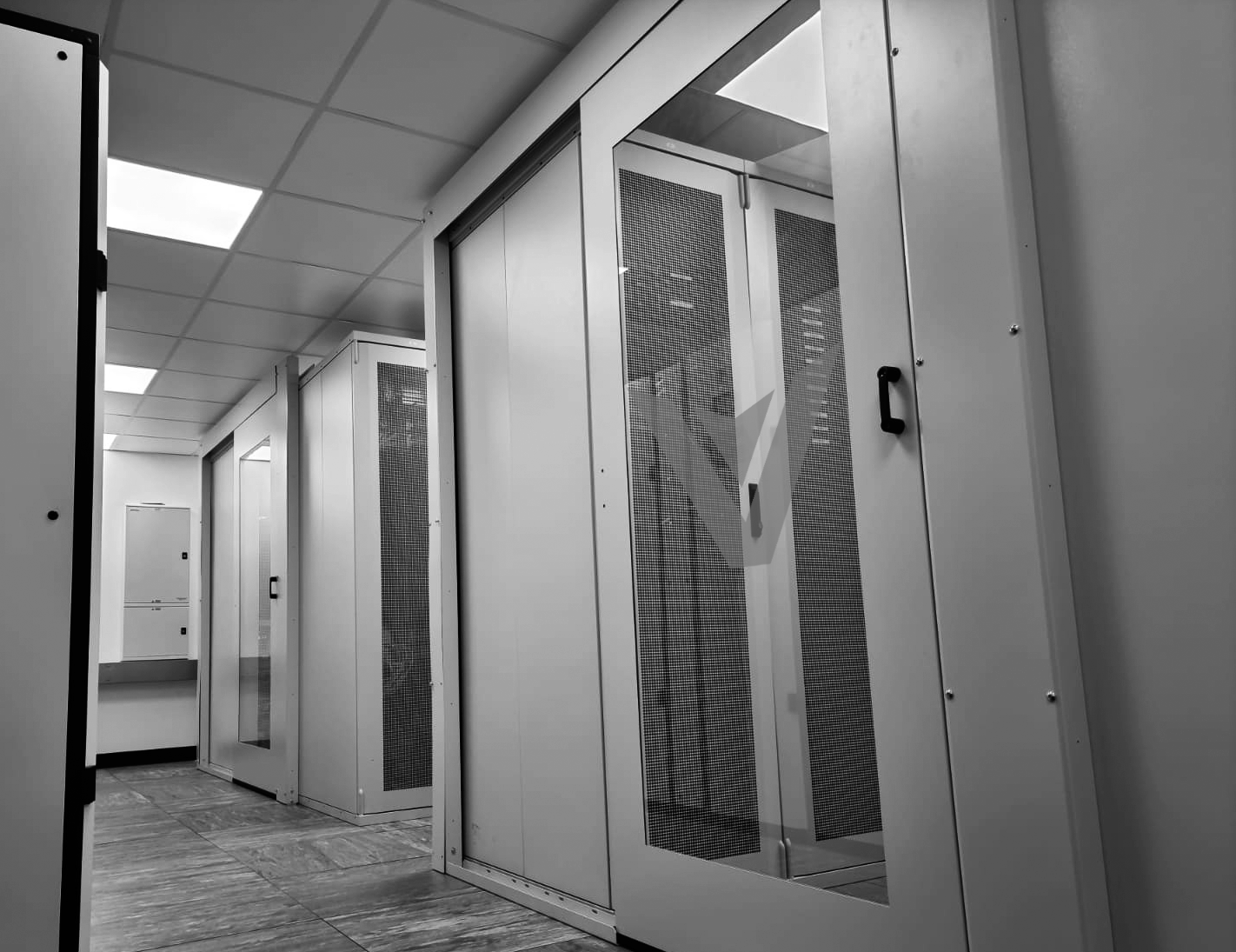 VeloxServ Server data centre server room